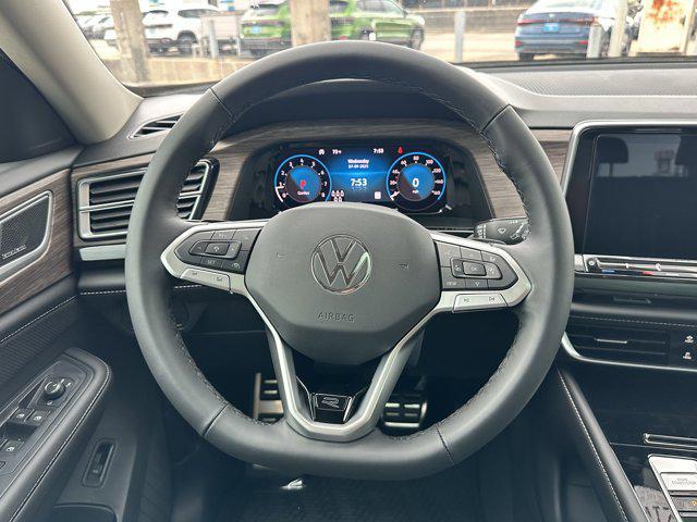 new 2025 Volkswagen Atlas car, priced at $54,181