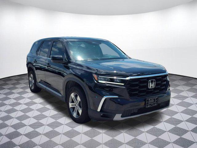 used 2023 Honda Pilot car, priced at $32,997