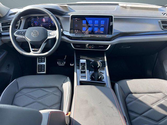 new 2025 Volkswagen Atlas car, priced at $43,802