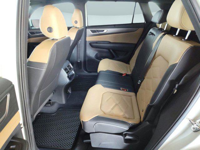new 2025 Volkswagen Atlas Cross Sport car, priced at $42,912