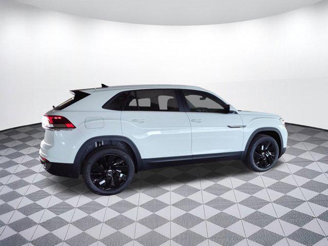 new 2025 Volkswagen Atlas Cross Sport car, priced at $42,912