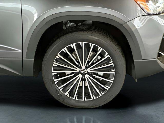 new 2025 Volkswagen Taos car, priced at $29,662