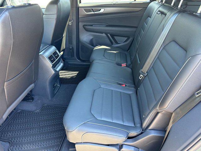 new 2026 Volkswagen Atlas Cross Sport car, priced at $50,591