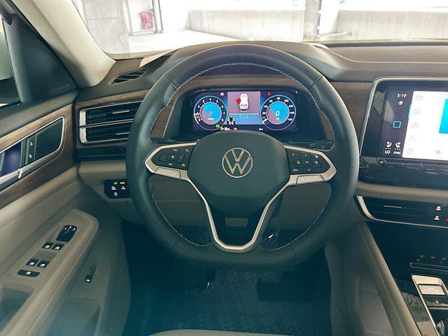 new 2024 Volkswagen Atlas car, priced at $43,112