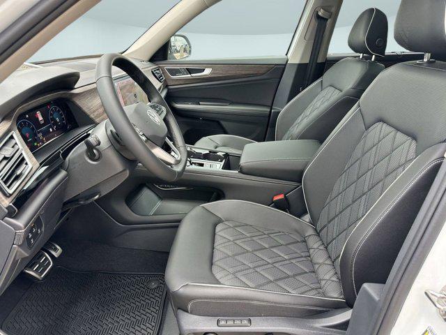 new 2025 Volkswagen Atlas car, priced at $54,181