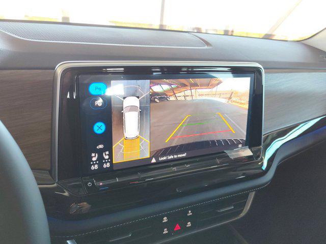 new 2025 Volkswagen Atlas car, priced at $54,721