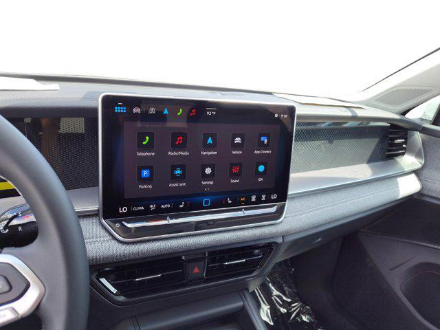 new 2025 Volkswagen Tiguan car, priced at $30,301