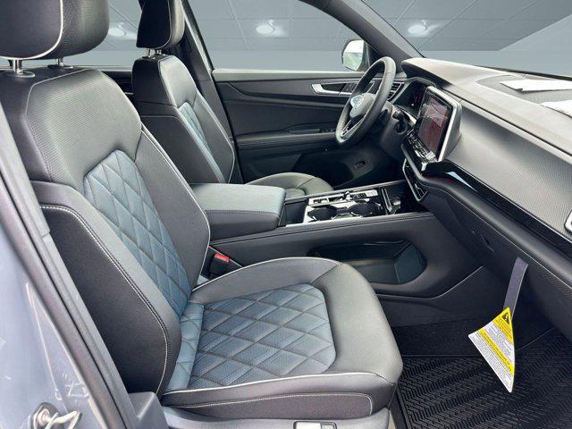 new 2026 Volkswagen Atlas Cross Sport car, priced at $54,501