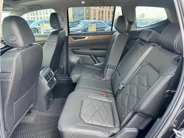 new 2026 Volkswagen Atlas car, priced at $45,541