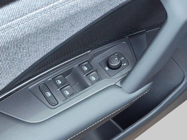 new 2025 Volkswagen Tiguan car, priced at $30,561