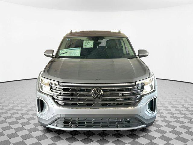 new 2025 Volkswagen Atlas car, priced at $39,731