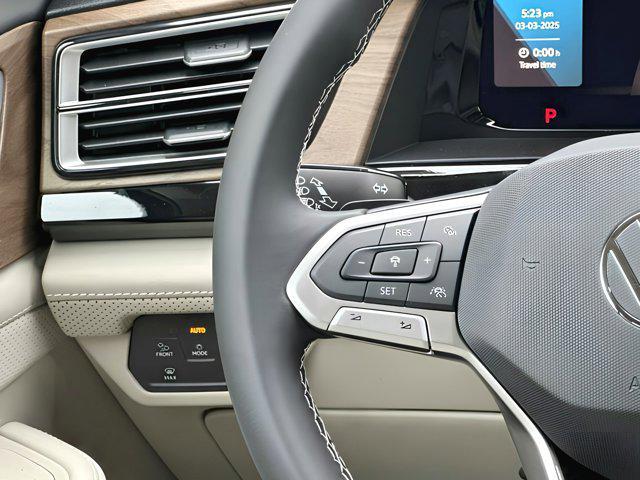 new 2025 Volkswagen Atlas car, priced at $45,222