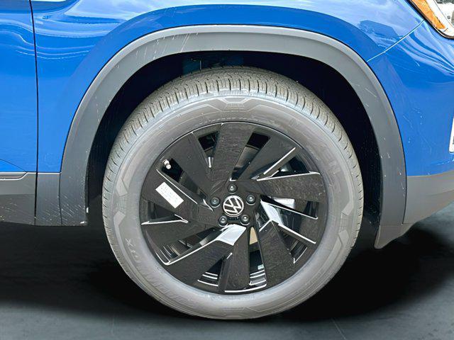 new 2025 Volkswagen Atlas car, priced at $45,222