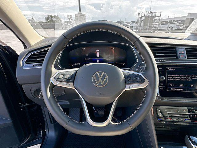 new 2024 Volkswagen Tiguan car, priced at $33,202