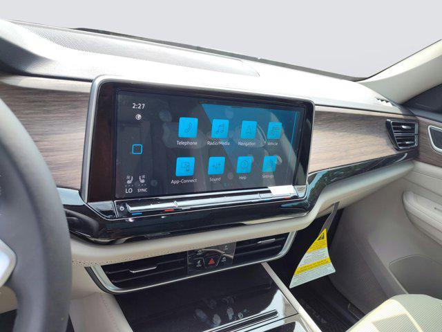 new 2025 Volkswagen Atlas car, priced at $53,911