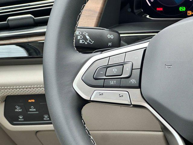 new 2025 Volkswagen Atlas car, priced at $39,081