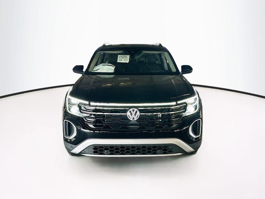 new 2024 Volkswagen Atlas car, priced at $51,531