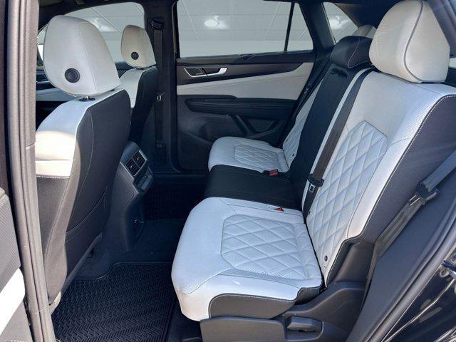 new 2026 Volkswagen Atlas Cross Sport car, priced at $54,051