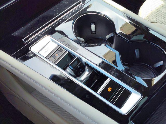 new 2025 Volkswagen Atlas car, priced at $53,581