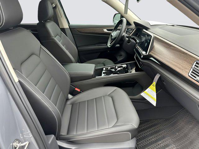 new 2025 Volkswagen Atlas car, priced at $50,481