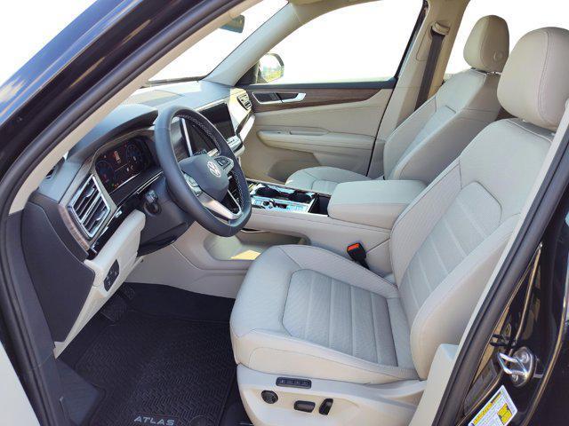 new 2025 Volkswagen Atlas car, priced at $49,491