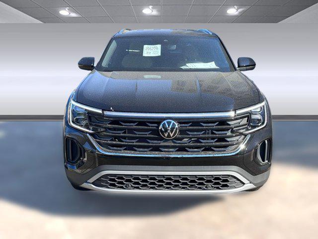 new 2026 Volkswagen Atlas Cross Sport car, priced at $38,881