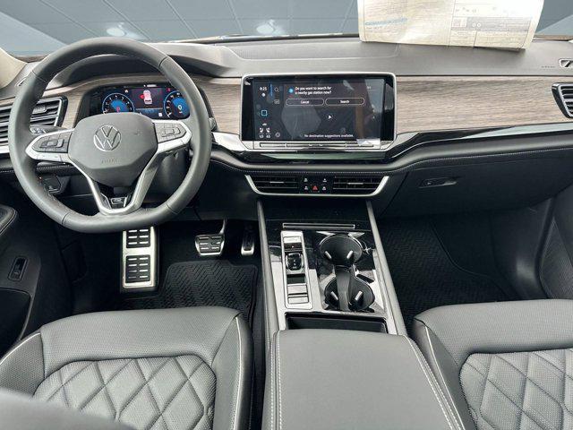 new 2025 Volkswagen Atlas car, priced at $50,352