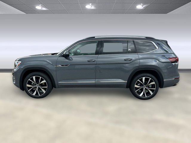 new 2025 Volkswagen Atlas car, priced at $50,352