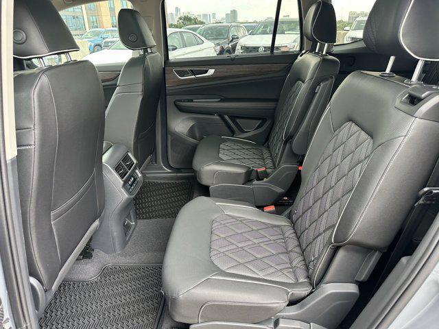 new 2025 Volkswagen Atlas car, priced at $54,781