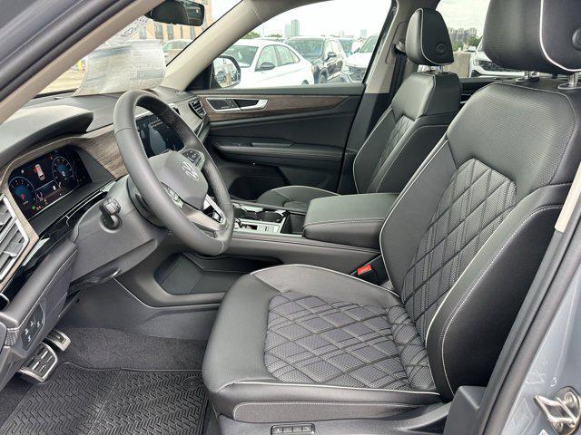 new 2025 Volkswagen Atlas car, priced at $54,781