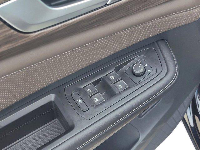 new 2025 Volkswagen Atlas car, priced at $46,253