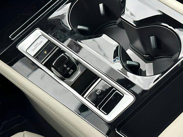 new 2025 Volkswagen Atlas car, priced at $55,062