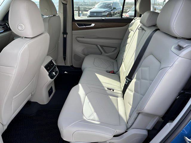 new 2025 Volkswagen Atlas car, priced at $44,711