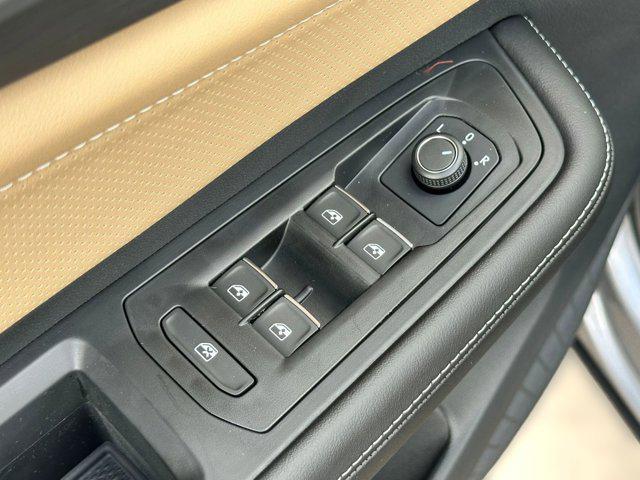 new 2026 Volkswagen Atlas Cross Sport car, priced at $39,431