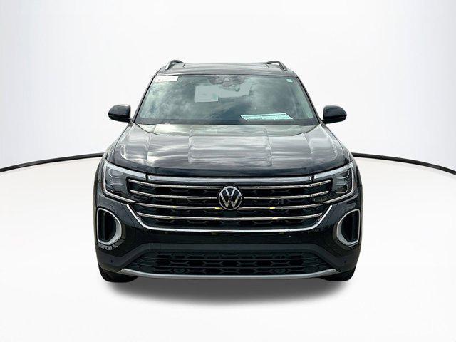 new 2024 Volkswagen Atlas car, priced at $43,021