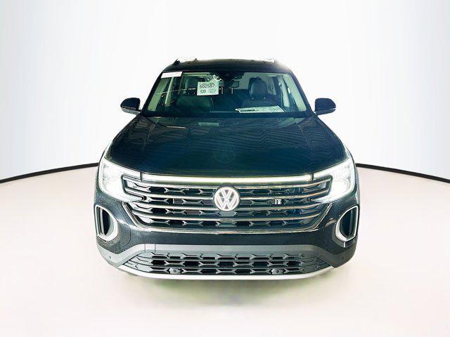 new 2024 Volkswagen Atlas car, priced at $43,263