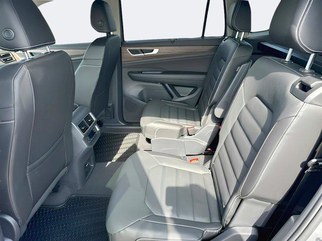 new 2025 Volkswagen Atlas car, priced at $50,042
