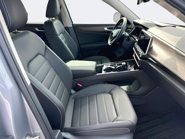 new 2025 Volkswagen Atlas car, priced at $50,042