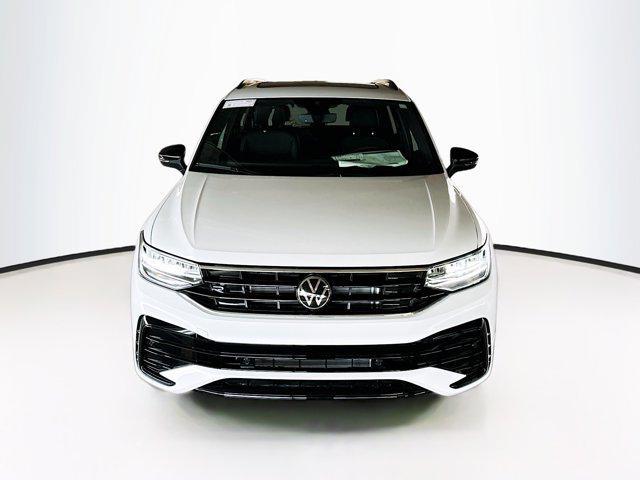 new 2024 Volkswagen Tiguan car, priced at $35,261