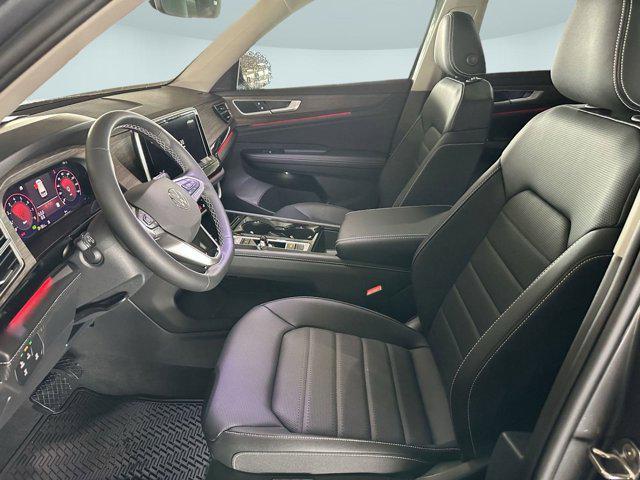 new 2025 Volkswagen Atlas car, priced at $49,391