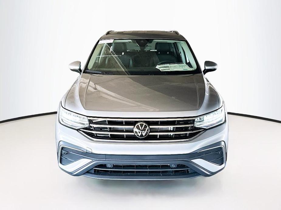 new 2024 Volkswagen Tiguan car, priced at $32,052