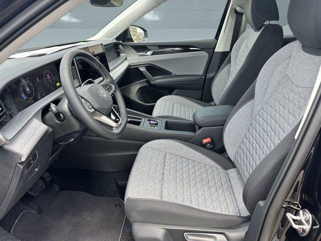 new 2025 Volkswagen Tiguan car, priced at $30,001