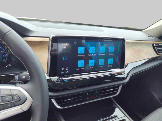 new 2025 Volkswagen Atlas car, priced at $45,651