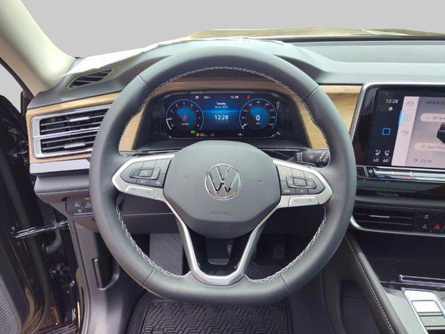 new 2025 Volkswagen Atlas car, priced at $45,651
