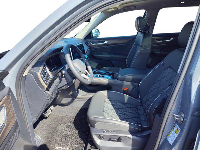 new 2025 Volkswagen Atlas car, priced at $55,081