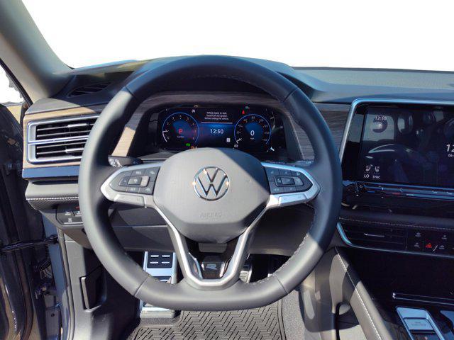 new 2025 Volkswagen Atlas car, priced at $55,081
