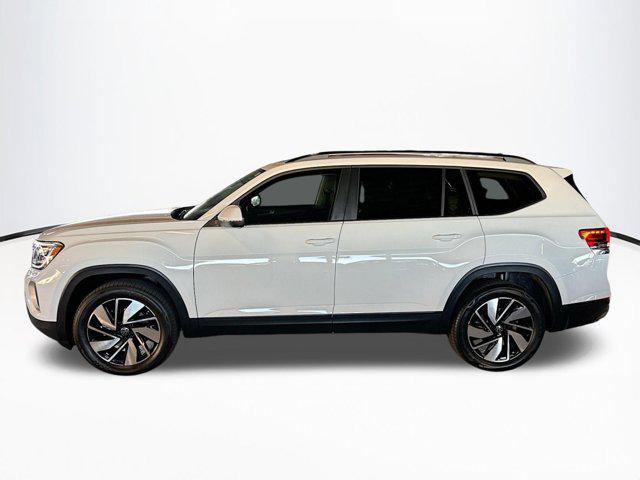 new 2024 Volkswagen Atlas car, priced at $43,021