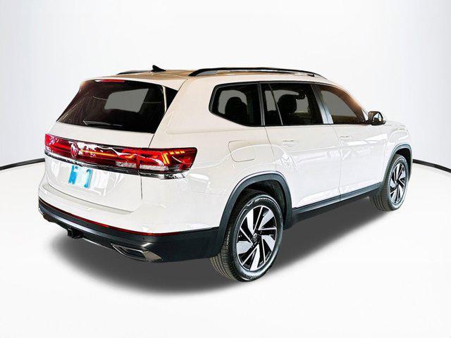 new 2024 Volkswagen Atlas car, priced at $43,021