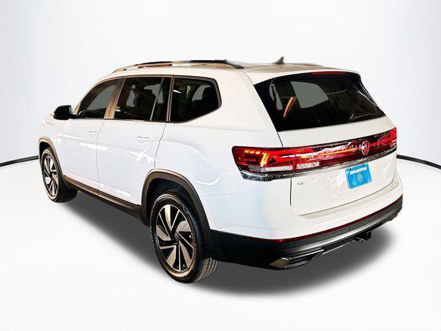 new 2024 Volkswagen Atlas car, priced at $43,021