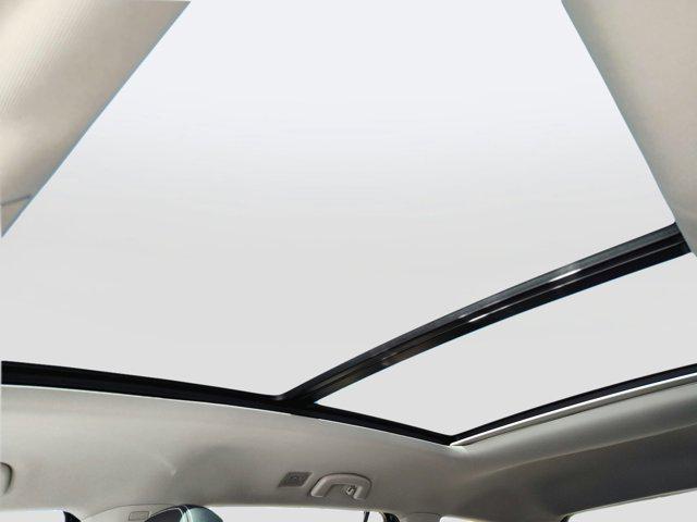 new 2025 Volkswagen Atlas car, priced at $49,672